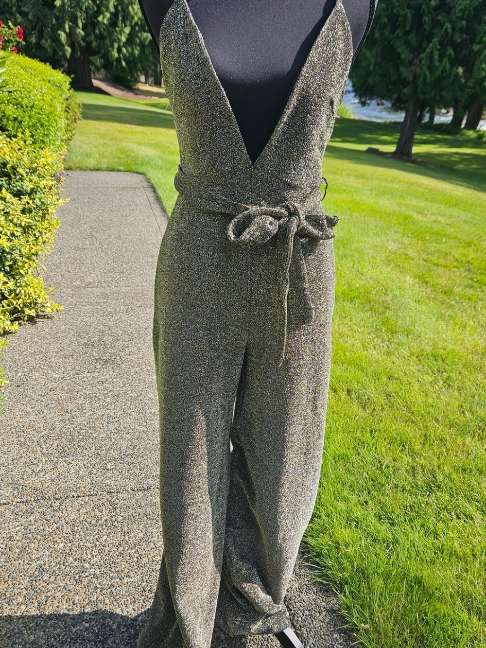 Forever 21 Metallic Gold Deep Jumpsuit Or Rompers Sz SPerfect for any Occasions